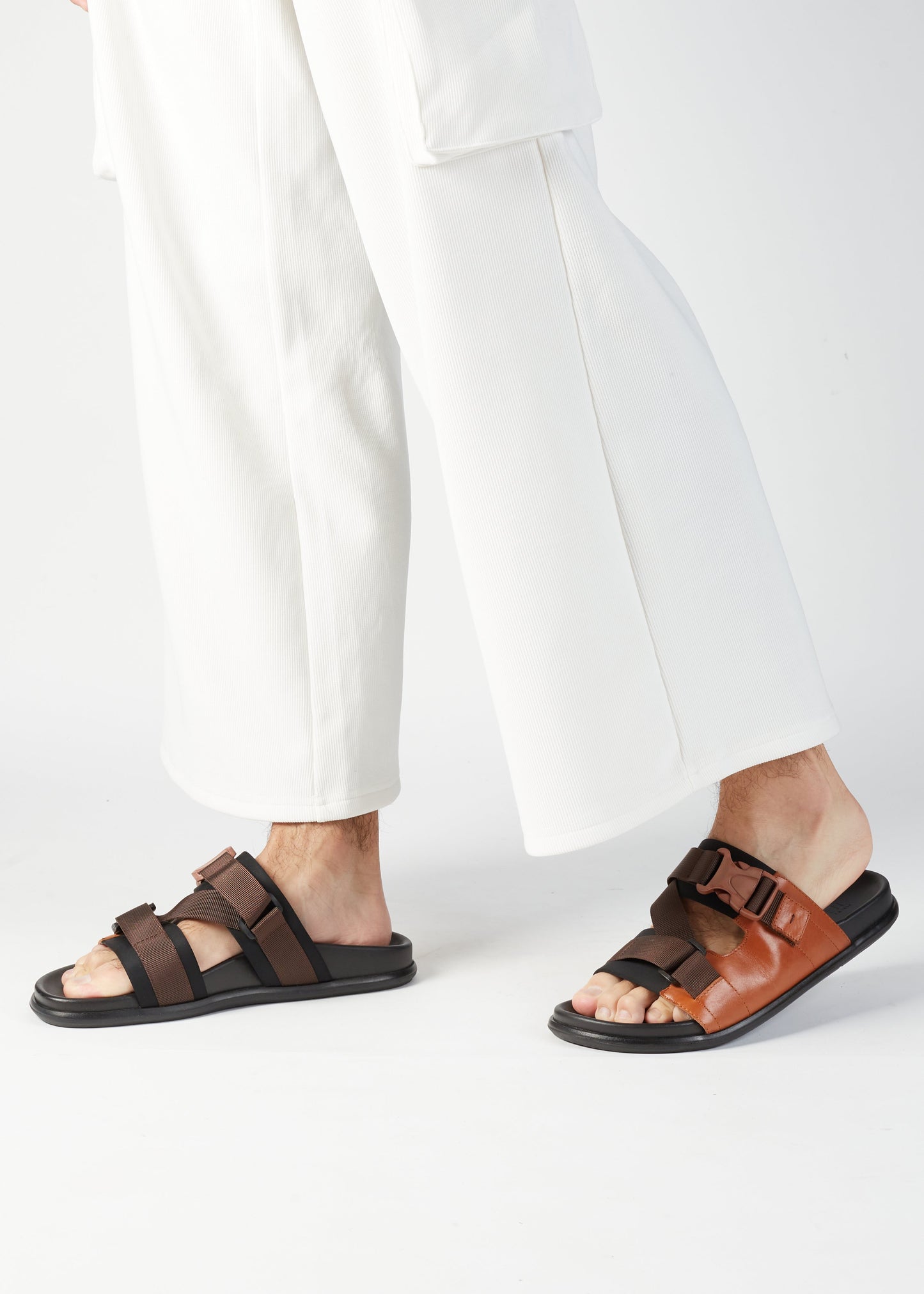 DELROY LEATHER SLIP ON LEATHER SANDAL BROWN