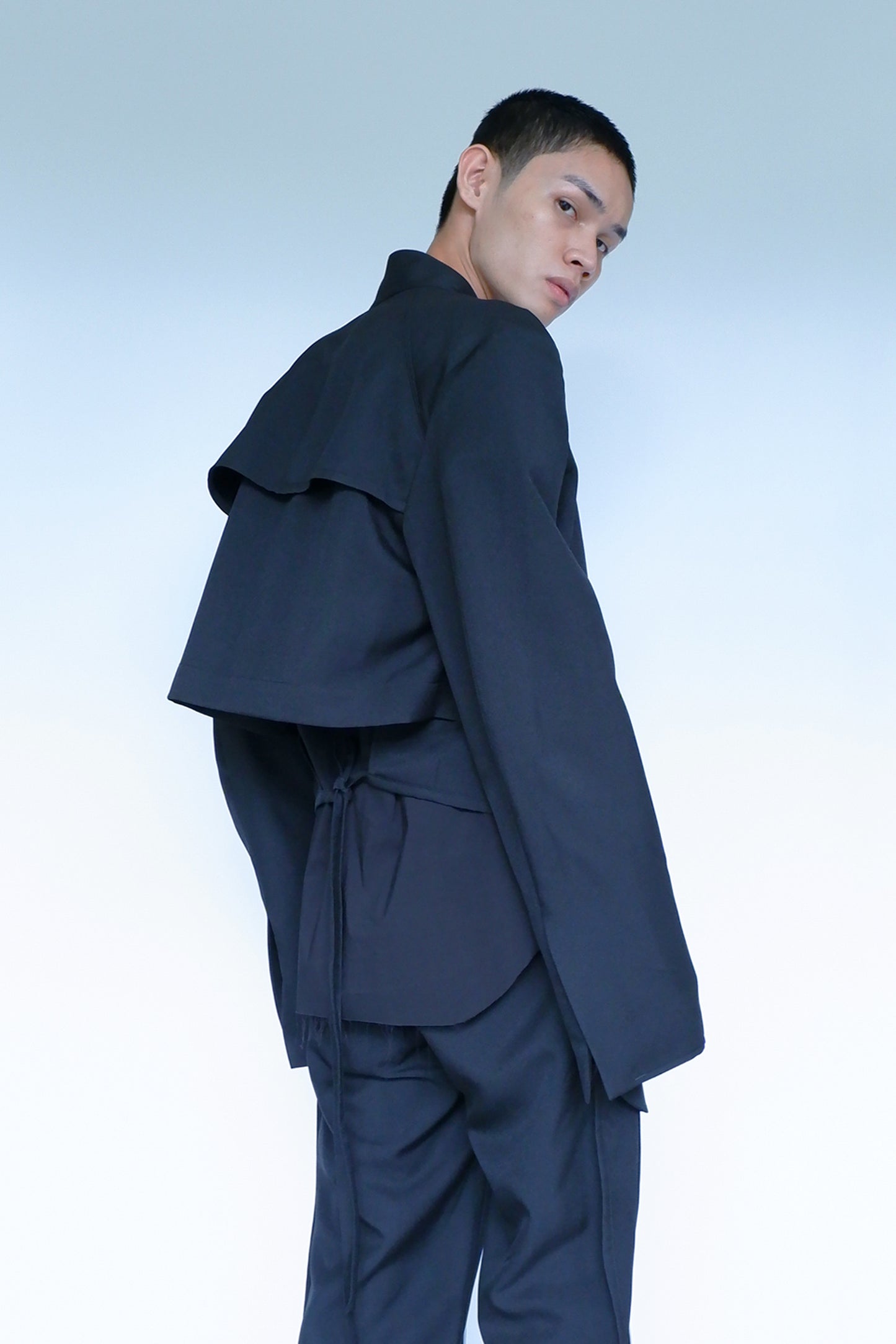 Cropped Tali Straight Jacket